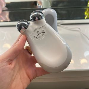 Like new NuFace Trinity